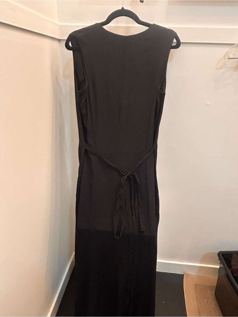Vintage Club Monaco Sleeveless V-Neck Button-Front Black Maxi Dress Rayon - Picture 5 of 6
